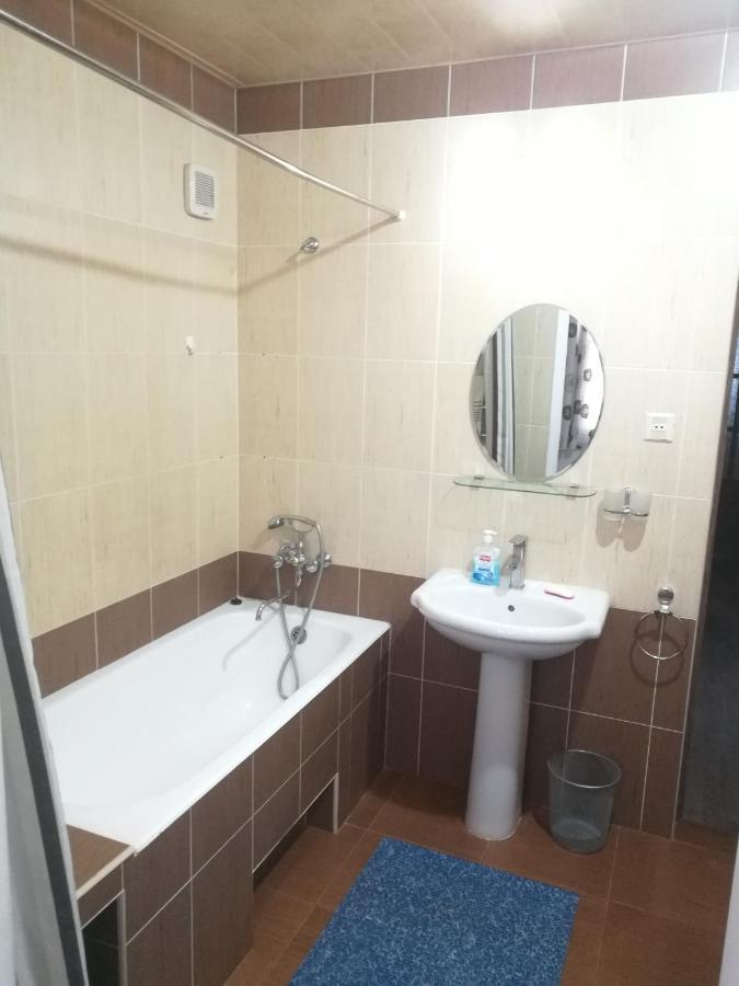 Apartment 2 Bed Room In The Center Апартамент 3-Х Комнатная В Центре 타슈켄트 외부 사진